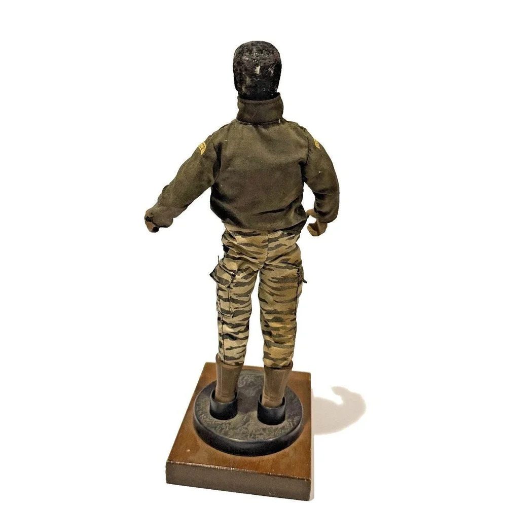 Vtg Hasbro 1994 G.I. Joe Stalker 30th Anniversary Black Soldier Figure Wood Base